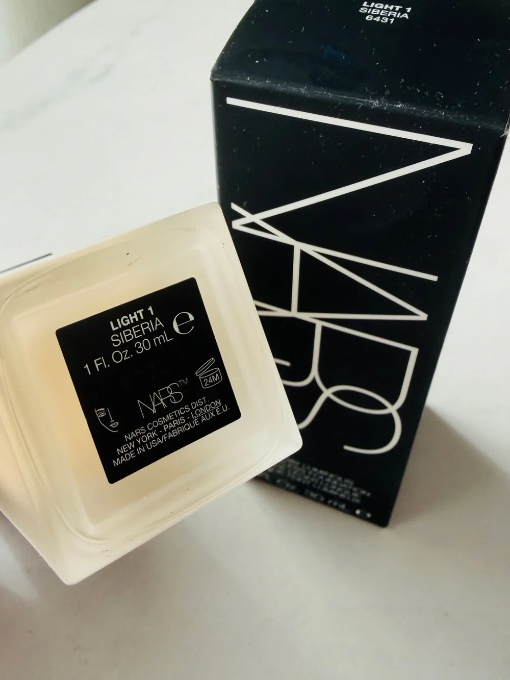 New with Box NARS All Day Luminous Weightless Foundation - Light 1 Siberia #6431